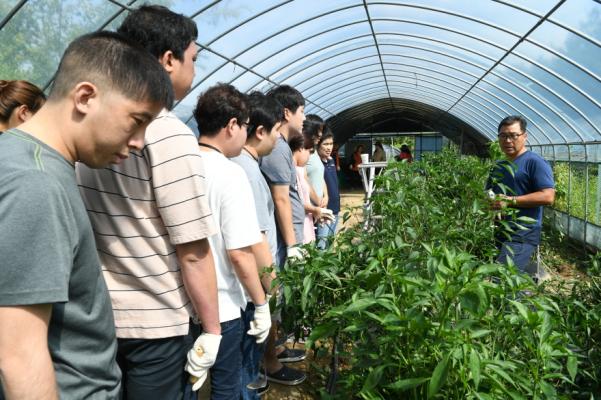 구리시 봉사단체와 발달 장애인 '힐링 농장' 제초작업 및 환경정비! 이미지