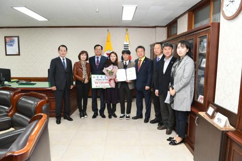 구리시민장학회 체육특기생 장학금 전달식 이미지